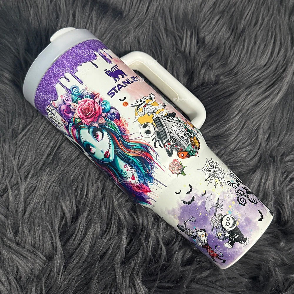 Vaso de 40 oz de Sally x Jack Skellington. Envío gratis.